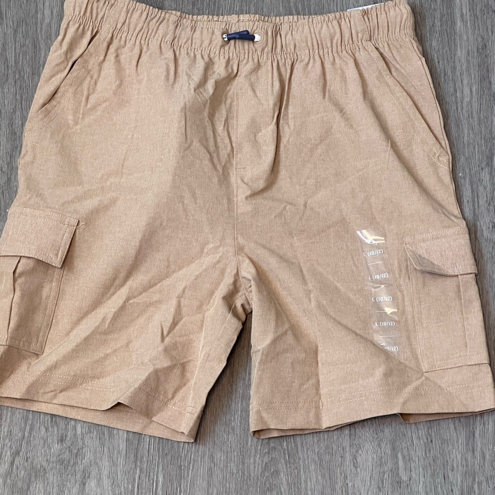 Tommy Bahama | Boys Size 10/12 Moisture Wicking Active Tan Cargo Shorts - NWT!